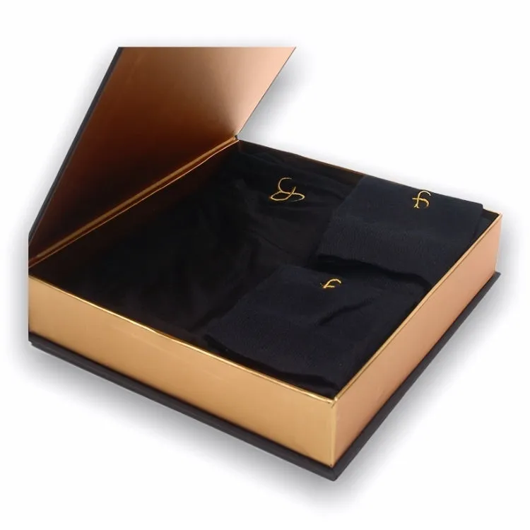 Extra Large size Luxury Bamboo T-Shirt & Bamboo Socks Gift Box Set for Men & Women in a Handcrafted Magnetic Close Keepsake Box Black